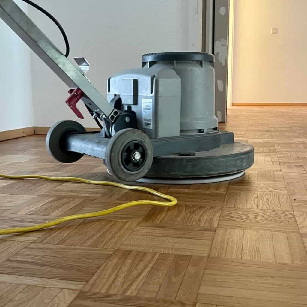 Fertigparkett renovieren
